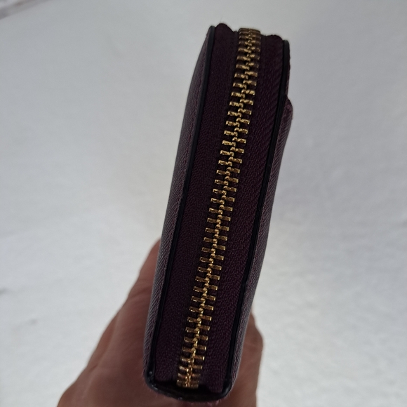 Kate Spade New York  Large Continental Zip Around Leather Wallet - Picture 5 of 13